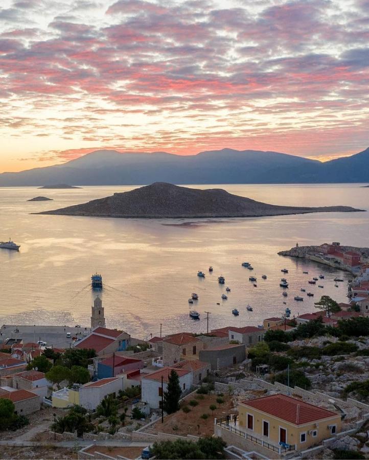 Villa Cassandra Chalki Town Esterno foto
